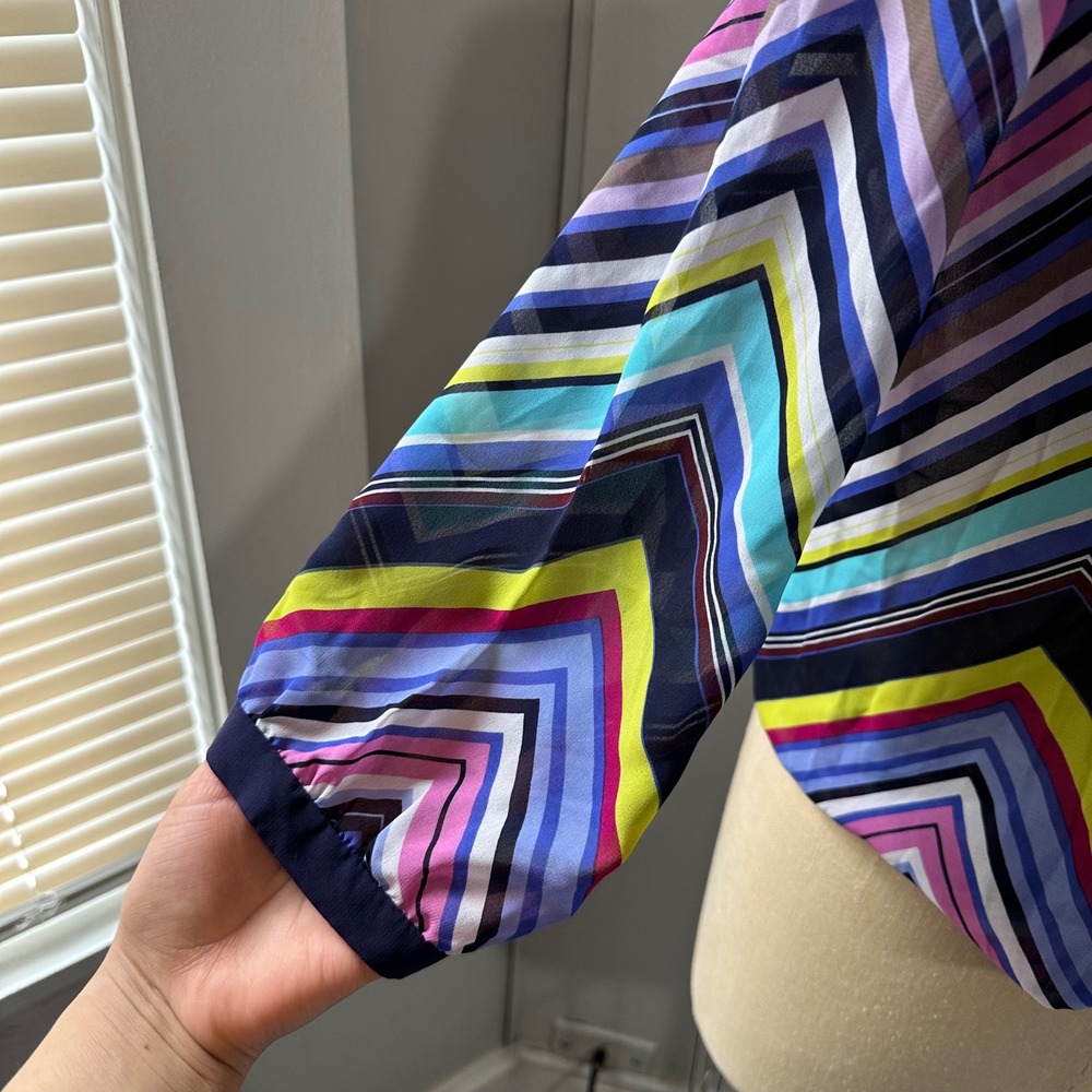 Women's‎ colorful Banana Republic sheer Blouse Size S - Picture 3 of 11